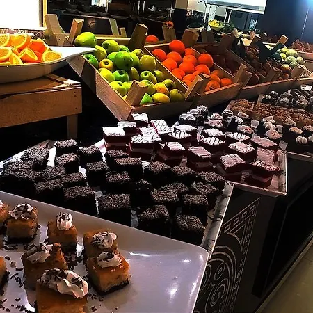 Kleopatra Arsi 4* אלאניה